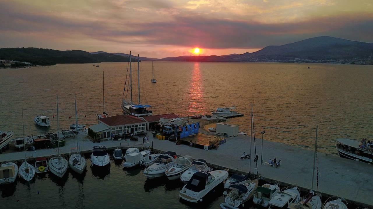 Villa Jidro Trogir Bagian luar foto